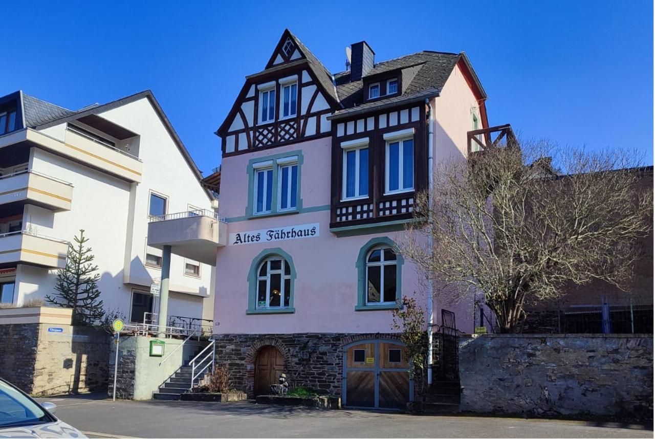 Gaestehaus Im Alten Faehrhaus Cochem Exteriör bild